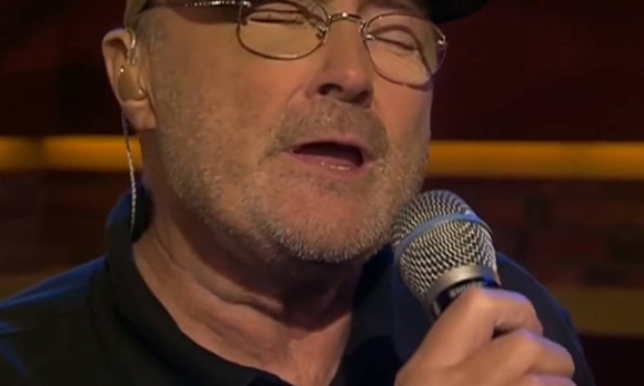 Phil Collins - Another Day In Paradise (Live)