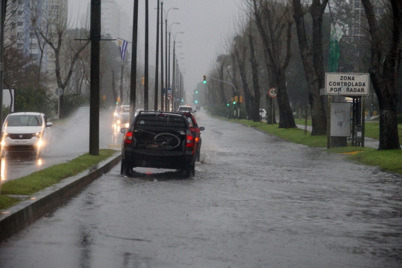 LLuvias torrenciales en Maldonado y Punta del Este. Foto: R. Figueredo