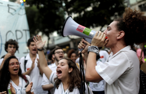 Primera huelga general contra el gobierno de Bolsonaro. Foto: Reuters