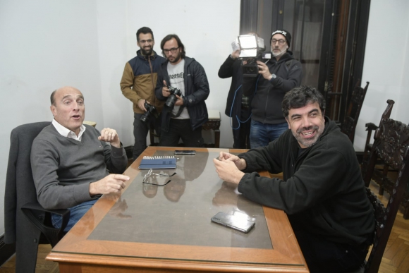 Daniel Martínez en reunión con Oscar Andrade. Foto: Marcelo Bonjour