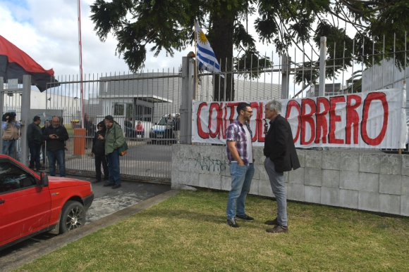 Ocupación de la planta industrial de Montevideo Gas. Foto: Francisco Flores