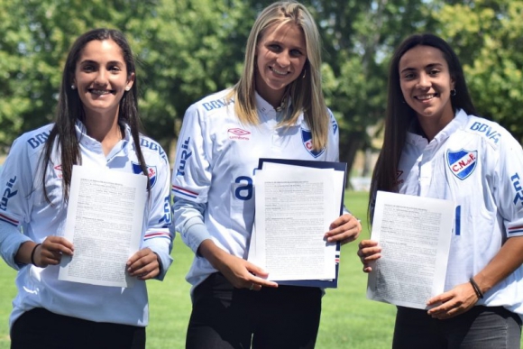 Nacional Rumbo A La Profesionalización Del Fútbol Femenino Ovación 29022020 El PaÍs Uruguay 