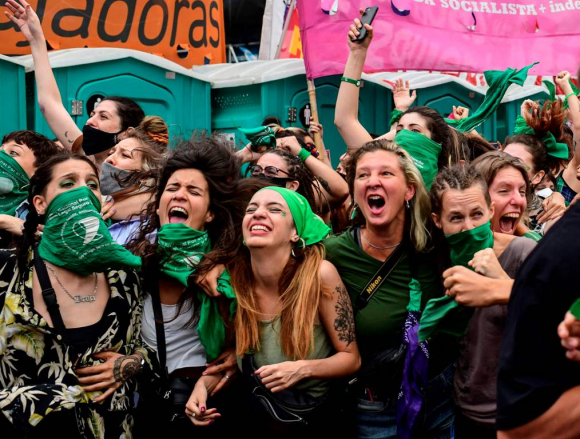 Marcha por la legalización del aborto en Argentina. Foto: AFP.