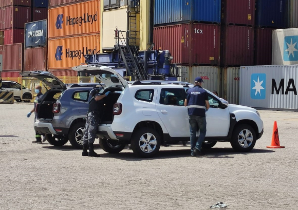 Hallaron más de 200 kilos de droga dentro de vehículos en un buque que venía desde Brasil - Información - 11/02/2022 - EL PAÍS Uruguay