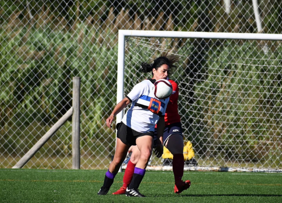 Fútbol femenino en la Liga Universitaria que hoy cumple 108 años. Foto: Carolina Passeggi.