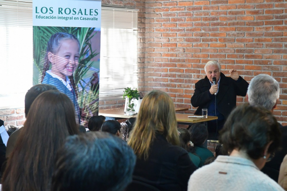 Roberto Canesa and talk at Los Rosales School