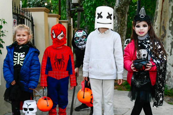 Niños recorren las calles del país pidiendo caramelos por Halloween -  Información - 31/10/2022 - EL PAÍS Uruguay