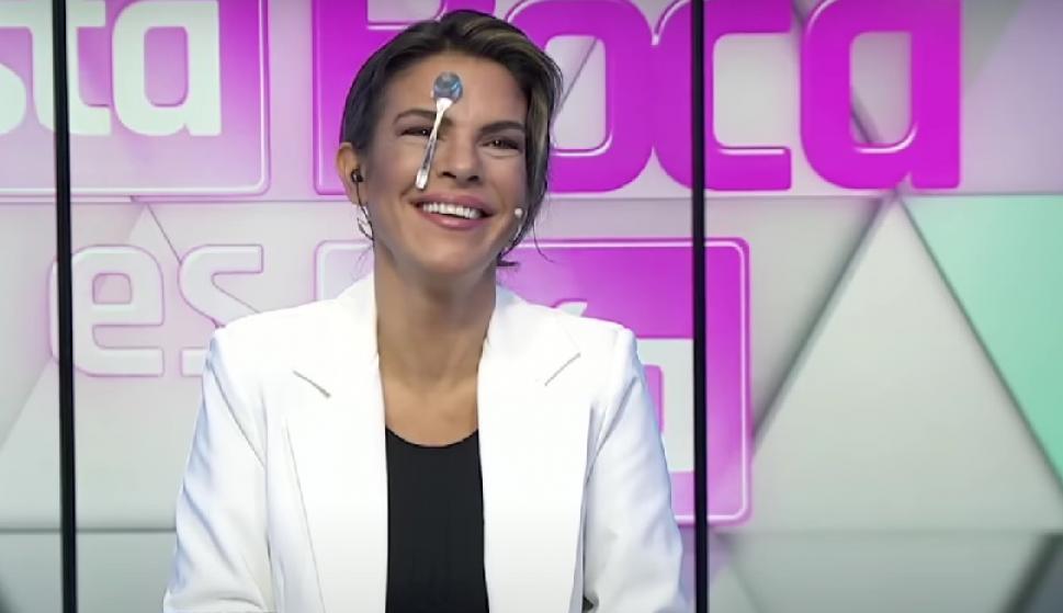 Magnetizado?  El gesto en directo de Victoria Rodríguez durante un debate antivacunas – Serie TV – 10/07/2022