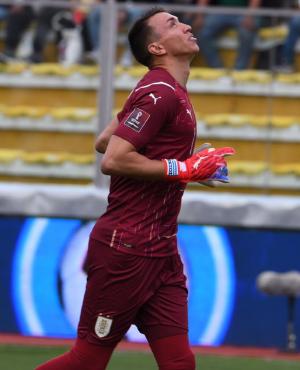 Fernando Muslera en el duelo entre Bolivia-Uruguay. Foto: Nicolás Pereyra (enviado).