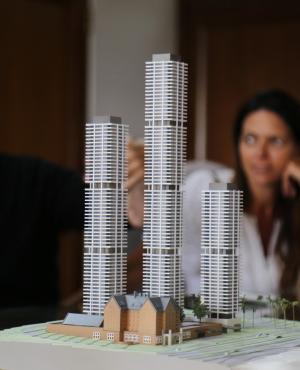 El arquitecto Viñoly presentó la nueva maqueta del proyecto para el San Rafael.