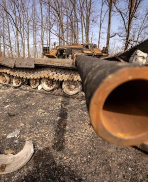 Tanque ruso destruido. Foto: AFP.