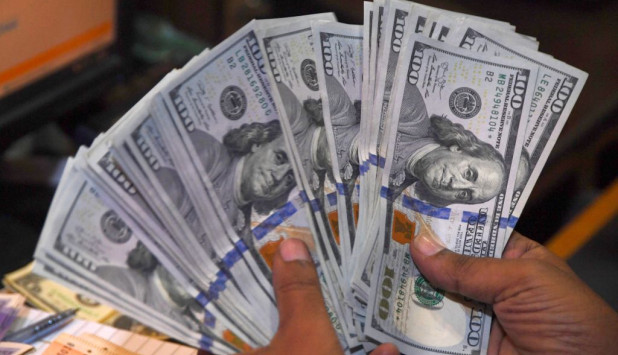 El dólar parece moderarse tras la suba de las primeras semanas. Foto: AFP